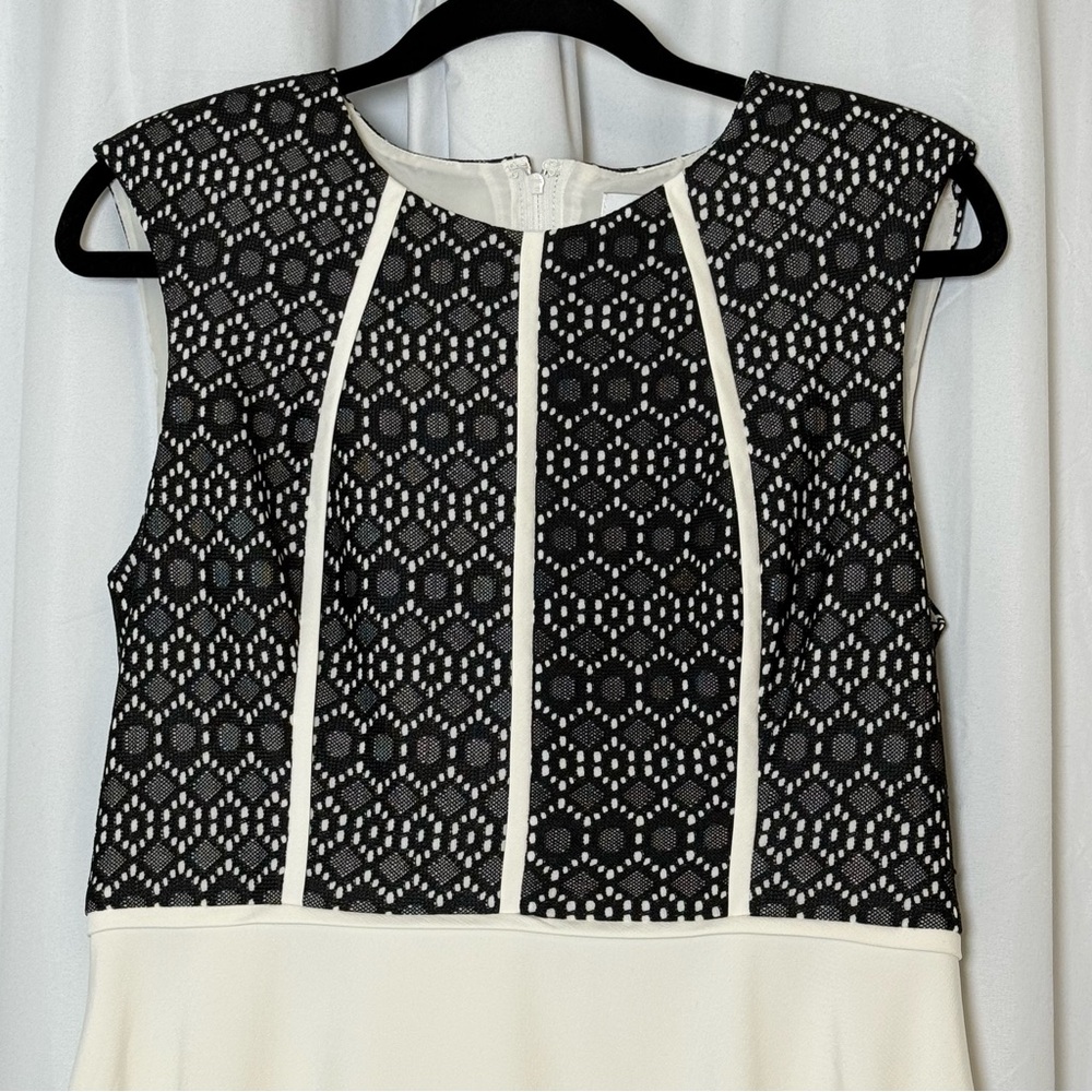 Belle Badgley Mischka Lace Bodice Fit Flare Dress Size 10 Black White - Picture 5 of 13